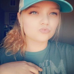 Meet your Posher, Kyra